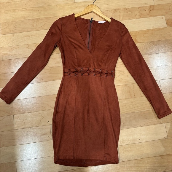 Suede long sleeve dress in color rust - Picture 3 of 4